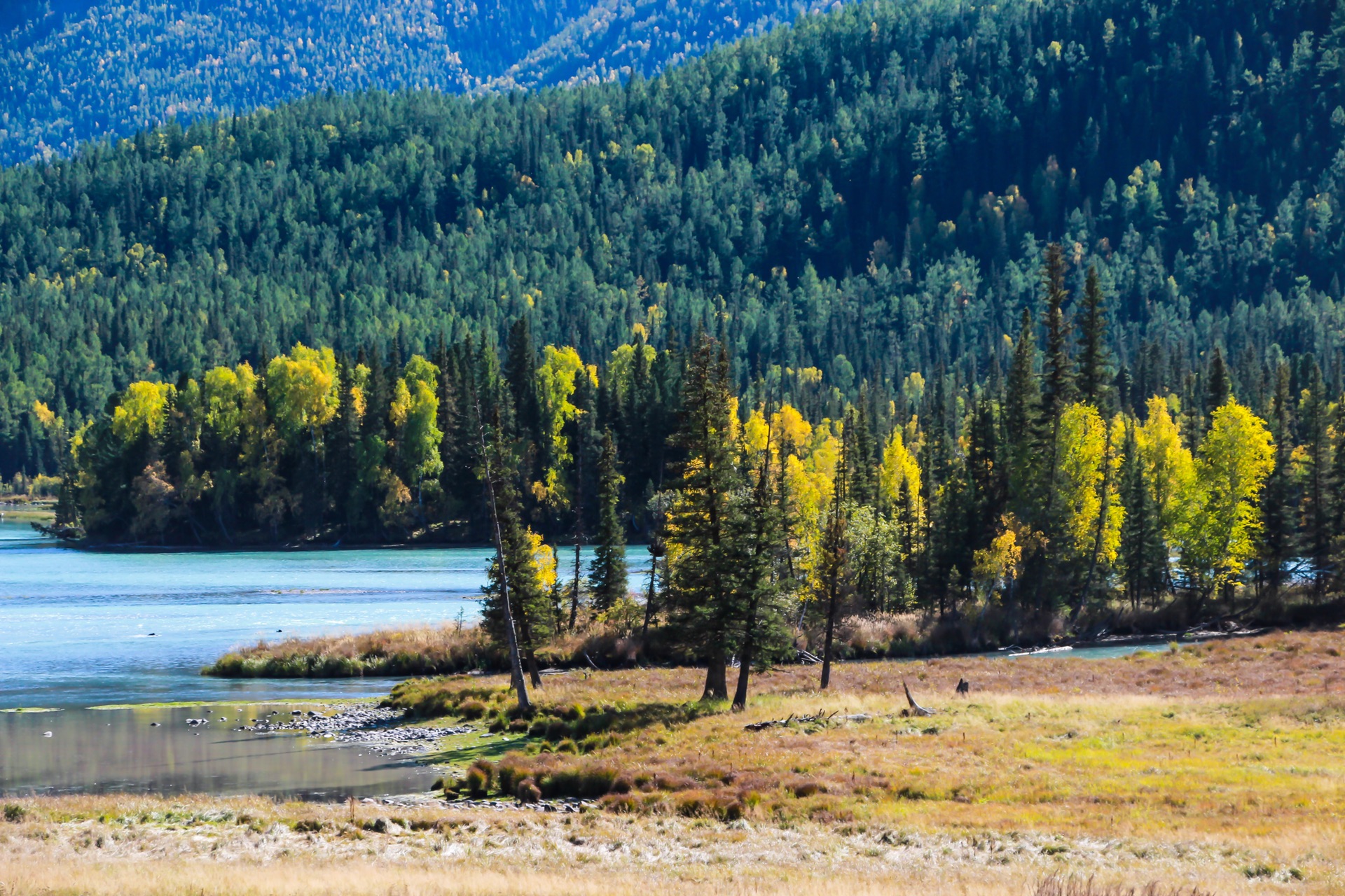 大美新疆，独舞丝路